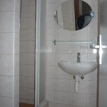 Koleje J.a.komenskeho Hostel Brno