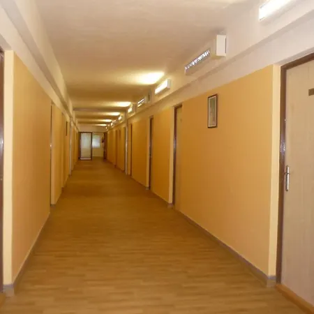 Koleje J.a.komenskeho Albergue